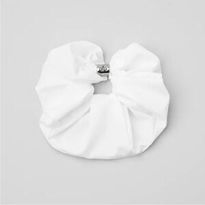Alo Yoga White Bead It Oversized Scrunchie Hair Tie NWT